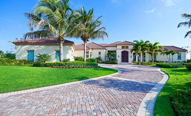 Best Driveway Paving Contractor  in Hot Springs Village, AR